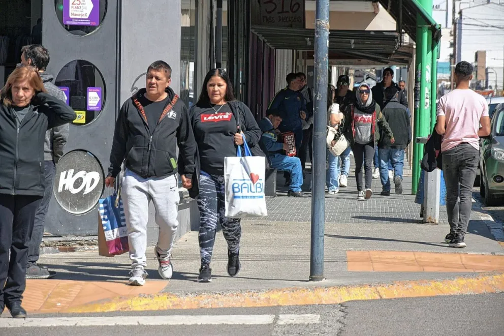 La inflación arrasa: no hay demanda de compras por el Día de la Madre