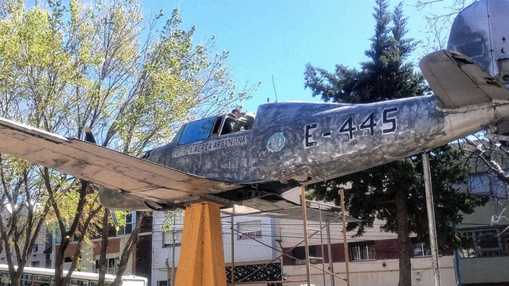 La Fuerza Aérea renueva compromiso de mantener un histórico monumento