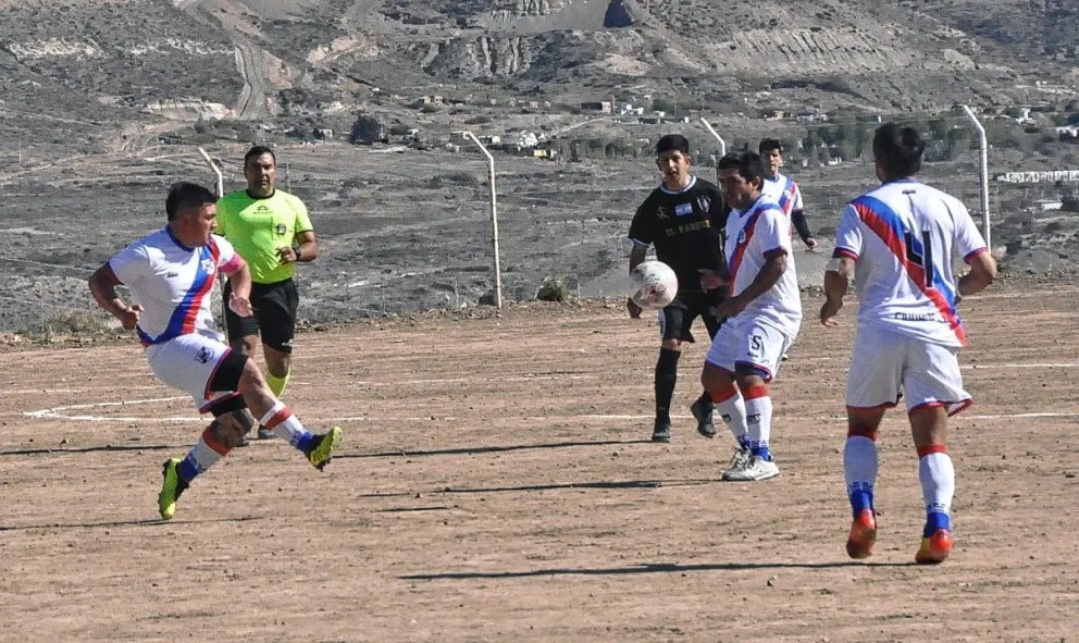 Saavedra cedió puntos por primera vez