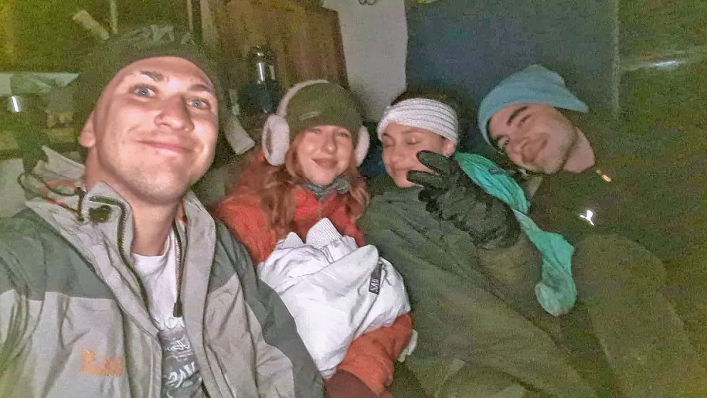 Bomberos de Comodoro participaron del rescate de dos jóvenes extranjeras en el Fitz Roy