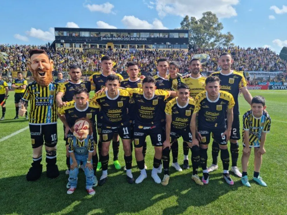 Primera Nacional: Almirante Brown ganó la Zona A y jugará la final ante Independiente Rivadavia por el primer ascenso