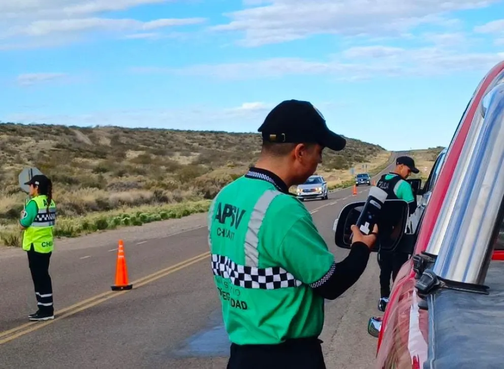 La APSV retiró de la vía pública a 75 conductores y controló a más de 11 mil vehículos durante el fin de semana largo
