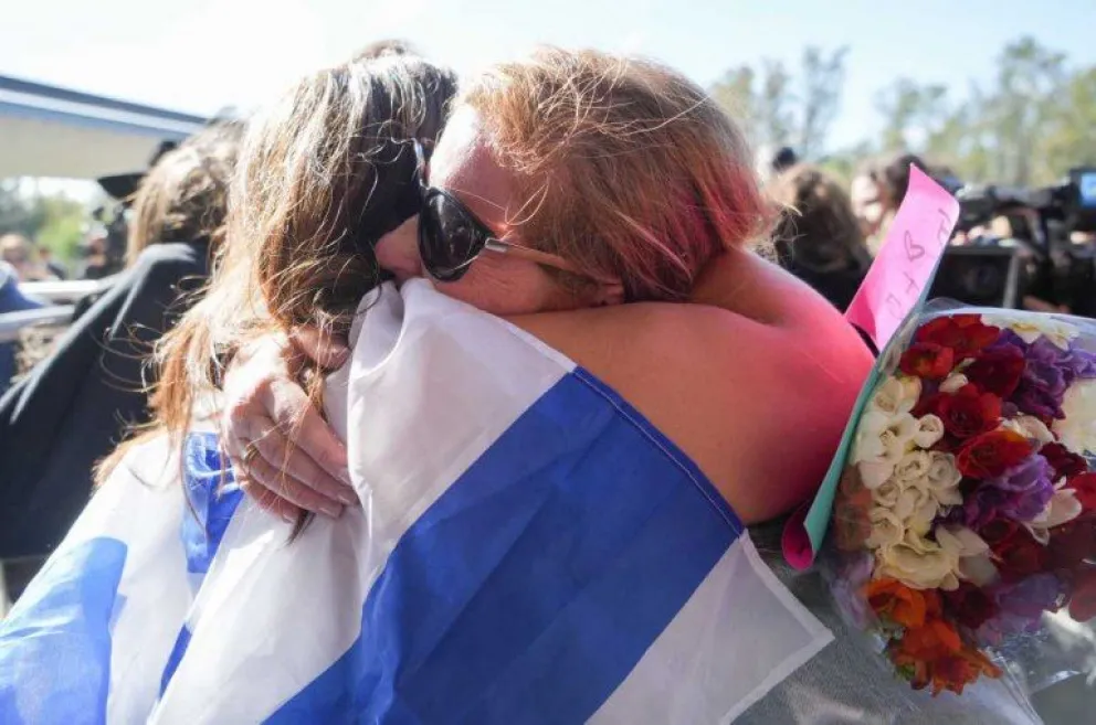 Llegó al país el segundo vuelo desde Roma con argentinos repatriados de Israel