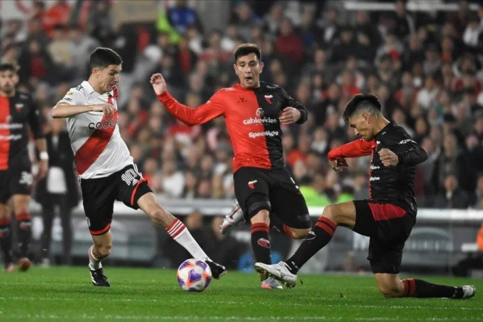 River visita a Colón buscando mantener el liderazgo de la Zona A de la Copa de la Liga