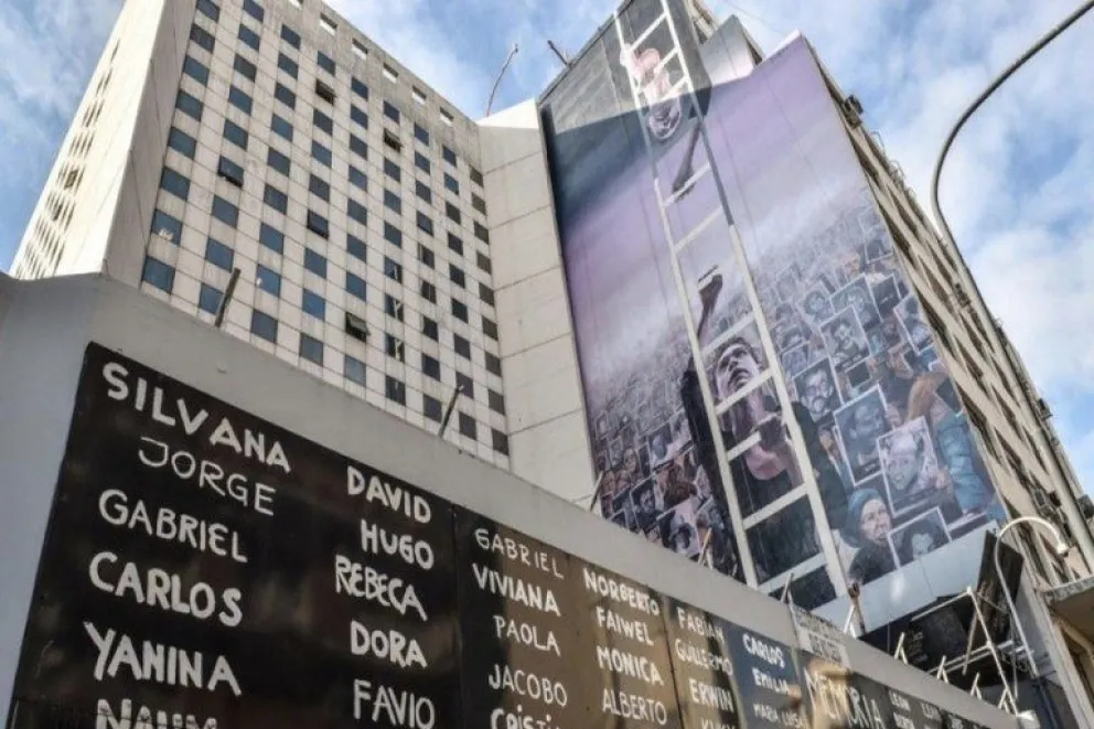 Evacuaron la AMIA por una amenaza de bomba