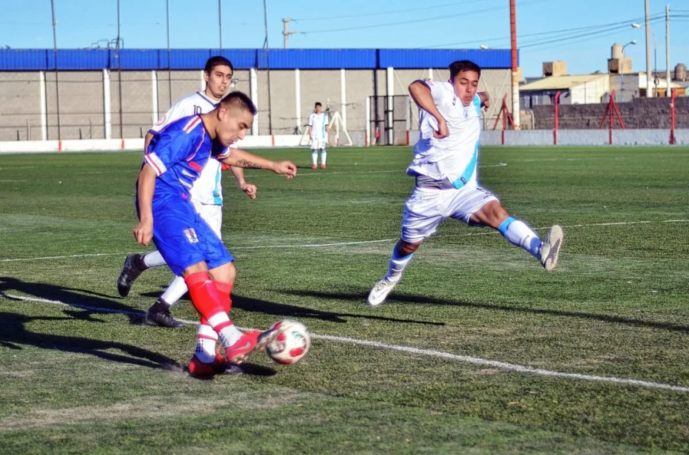 Adelanto nocturno en Caleta Córdova