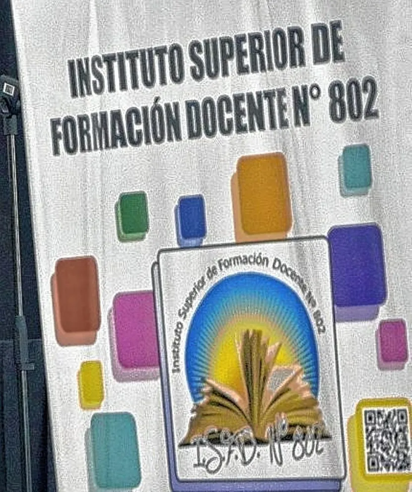 Vuelven a reclamar por el cierre de carreras en el ISFD N° 802