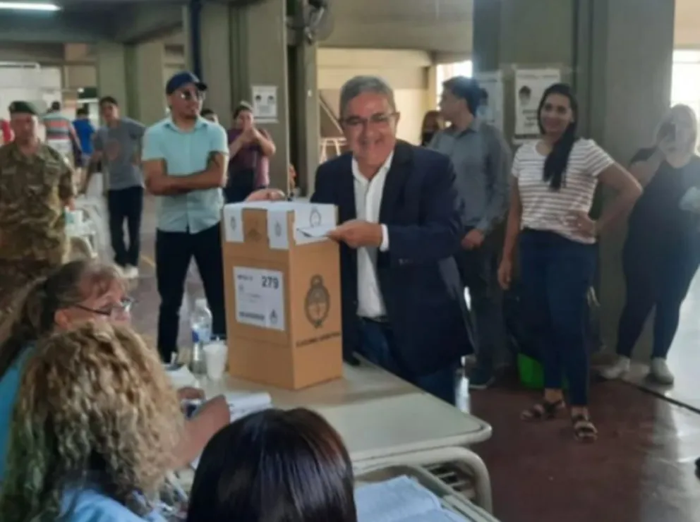 Raúl Jalil fue reelecto como gobernador en Catamarca por amplia diferencia