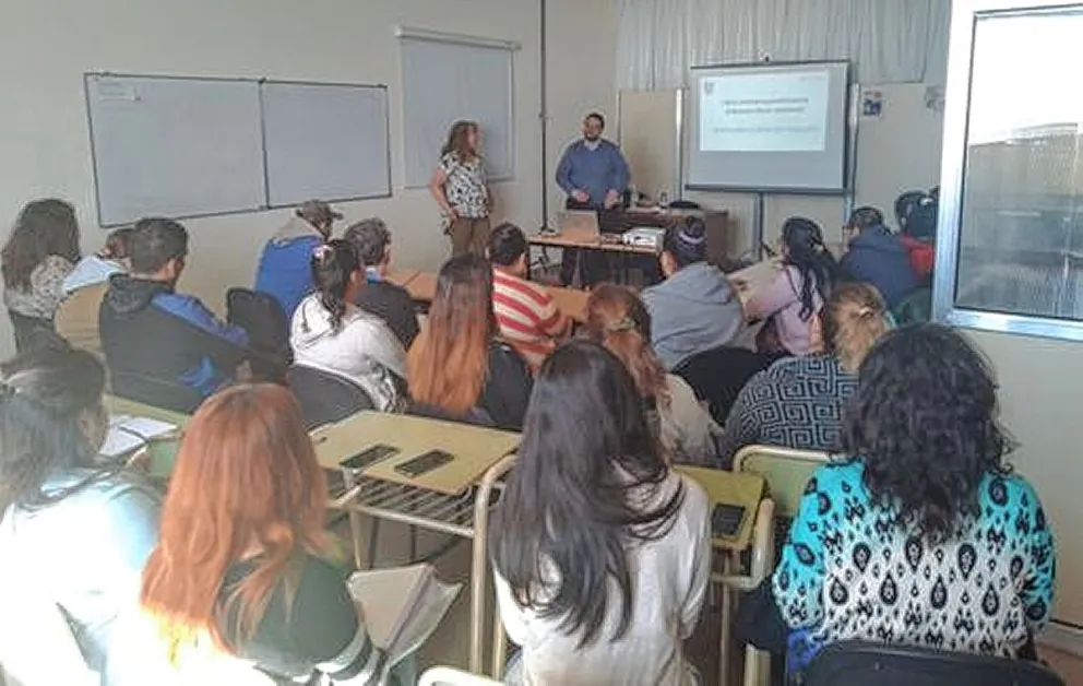 El Observatorio de Economía dictó un taller sobre microemprendimientos en la UNPSJB