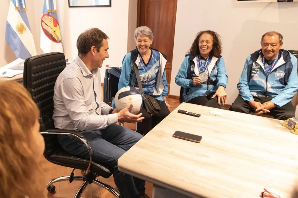 Luque recibió a los subcampeones sudamericanos de newcom