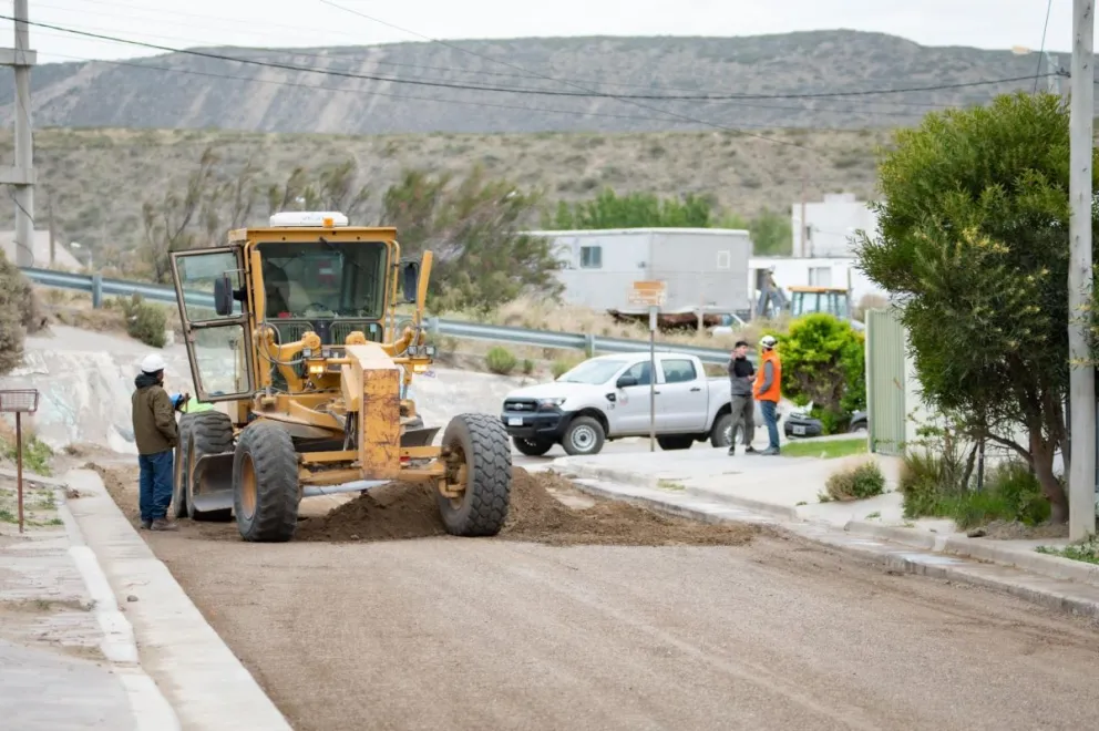 Avanza en Rada Tilly la obra de pavimentación de 77 cuadras