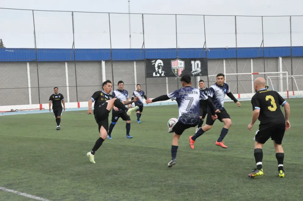 Fútbol Categoría B:  Saavedra clasificó a la final
