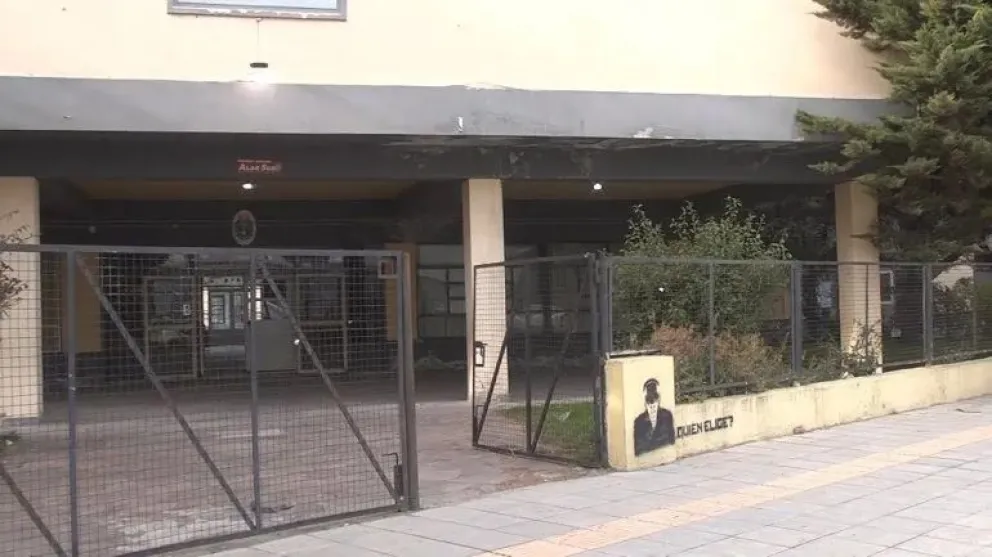 Robo en la Escuela Nº 1