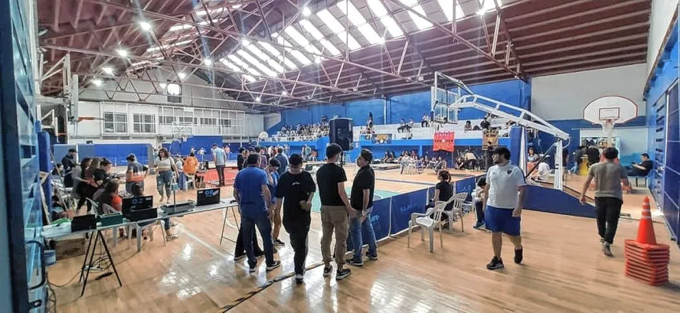 Escuelas de Chubut participaron de la 19ª Competencia Internacional de Robótica