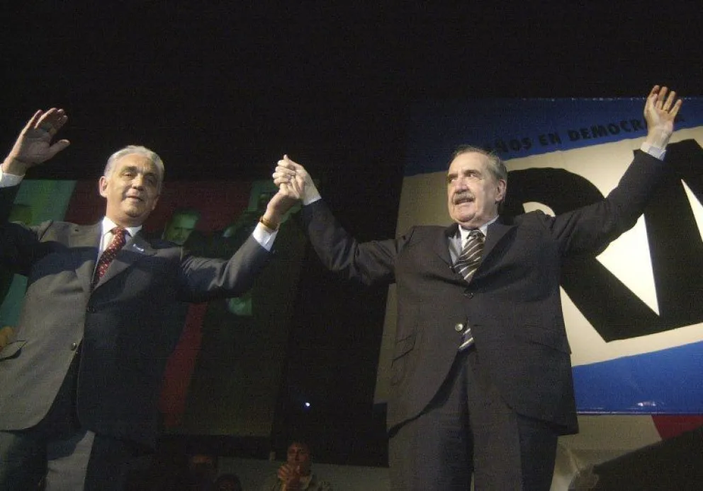La política se pronunció por los 40 años de la vuelta de la democracia