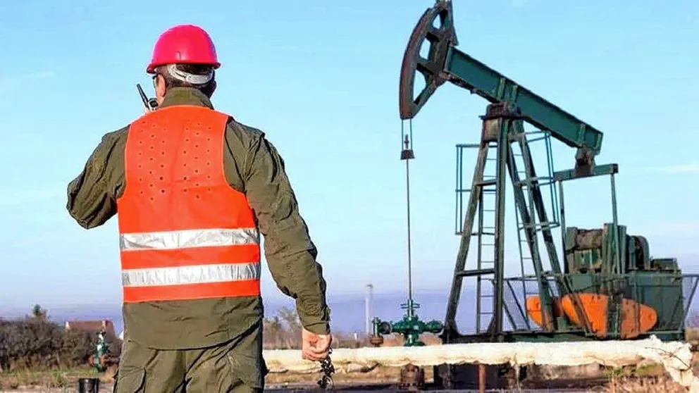 Petroleros anunciaron que irán al paro si no se soluciona el abastecimiento de la nafta