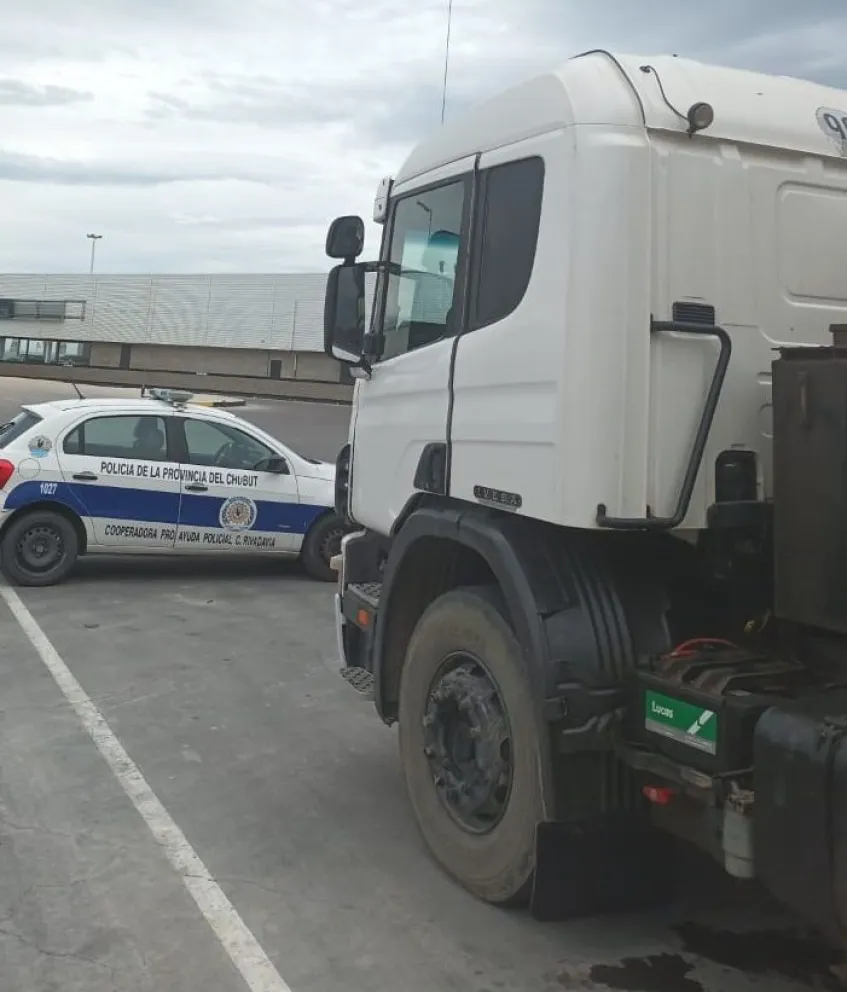 Encontraron en Comodoro un camión sustraído en Caleta Olivia