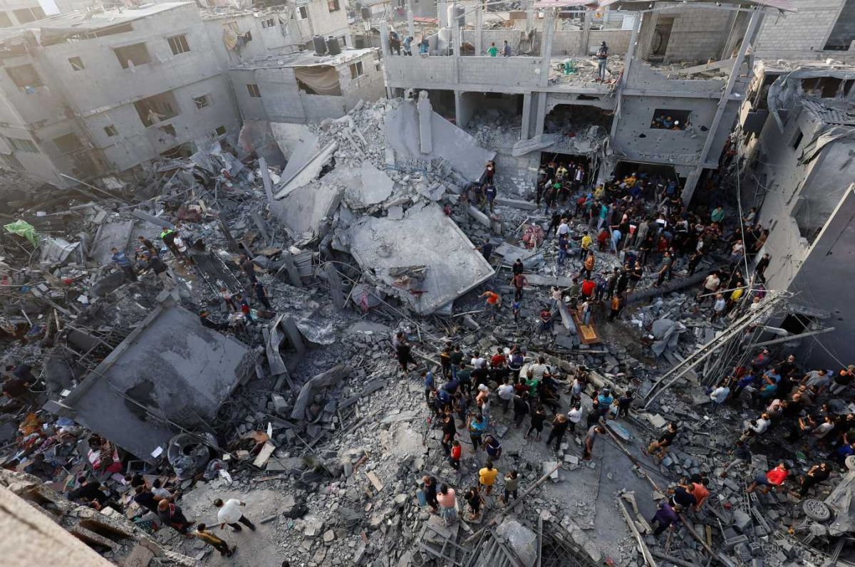 Ministerio de Gaza afirmó que el ataque israelí contra un campamento causó 40 muertos