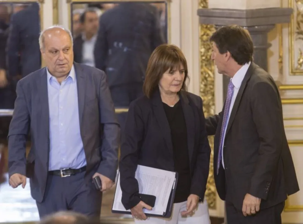 Los "halcones" del PRO compararon a Massa con Alberto Fernández y lo tildaron de "violador sistemático de leyes electorales"