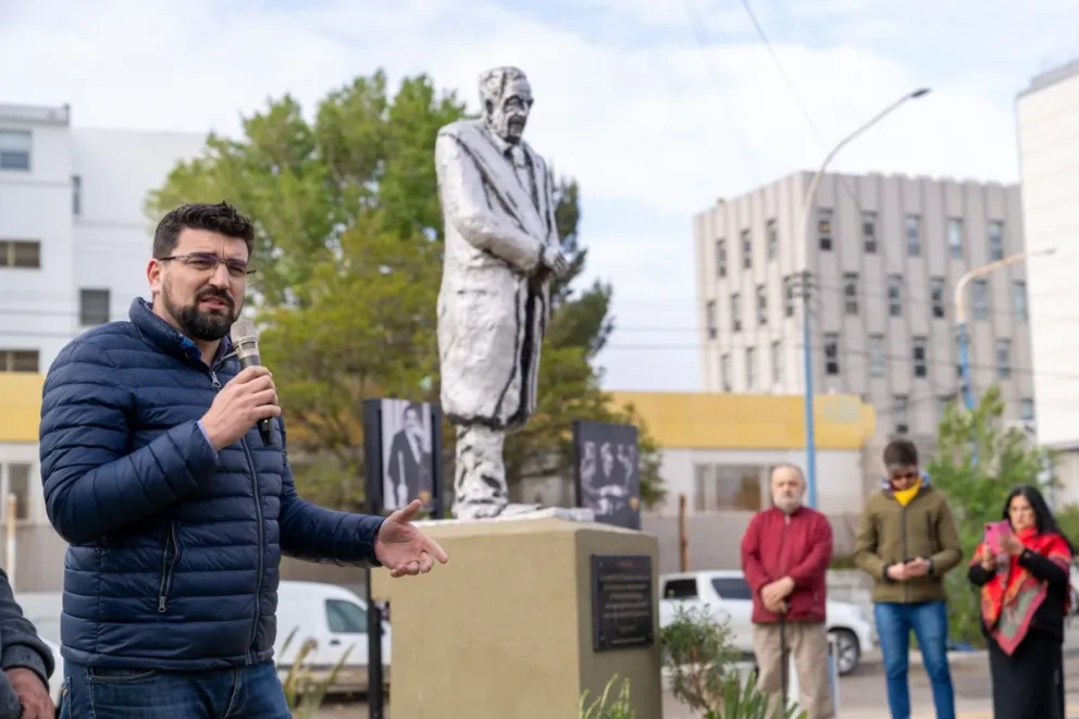 El tribunal de conducta de la UCR revocó la sanción de Buffa por irregularidades