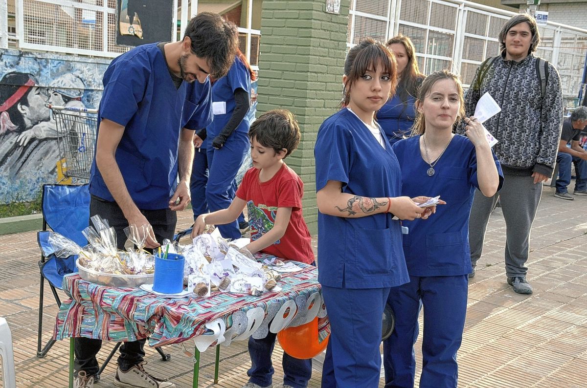 Estudiantes de radiología compartieron información sobre estudios de prevención y diagnóstico
