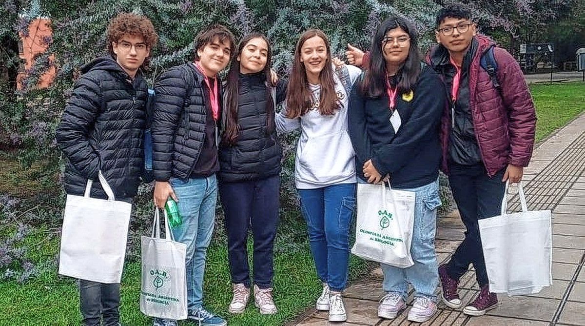 Alumnos y docentes de cinco escuelas chubutenses participaron de las Olimpiadas Argentinas de Biología