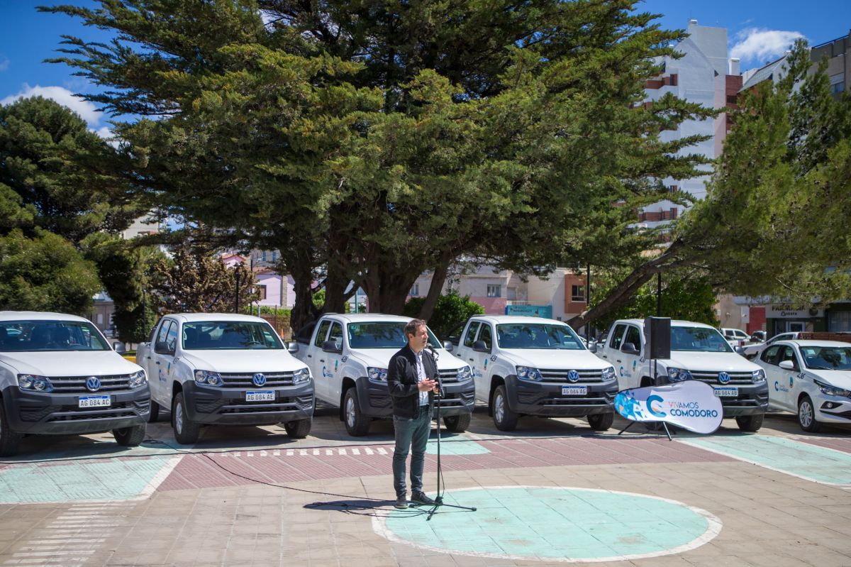 El Municipio entregó vehículos a las distintas dependencias