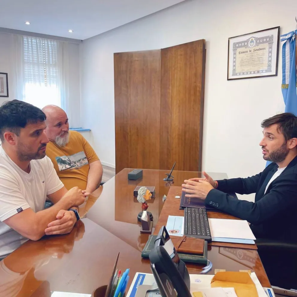 Torres, junto a representantes del gremio de SEROS: “Durante mi gobierno no se van a avalar los acomodos”