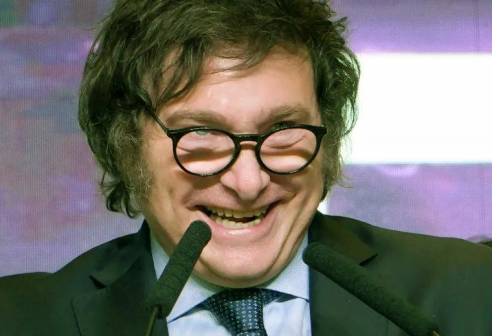 Más de 100 economistas advirtieron que si Milei es Presidente podrá haber más “devastación” y "caos social"