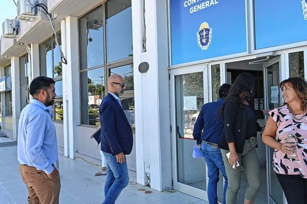 Sospechan de “un gran negociado” detrás de las licitaciones para arreglos en las escuelas