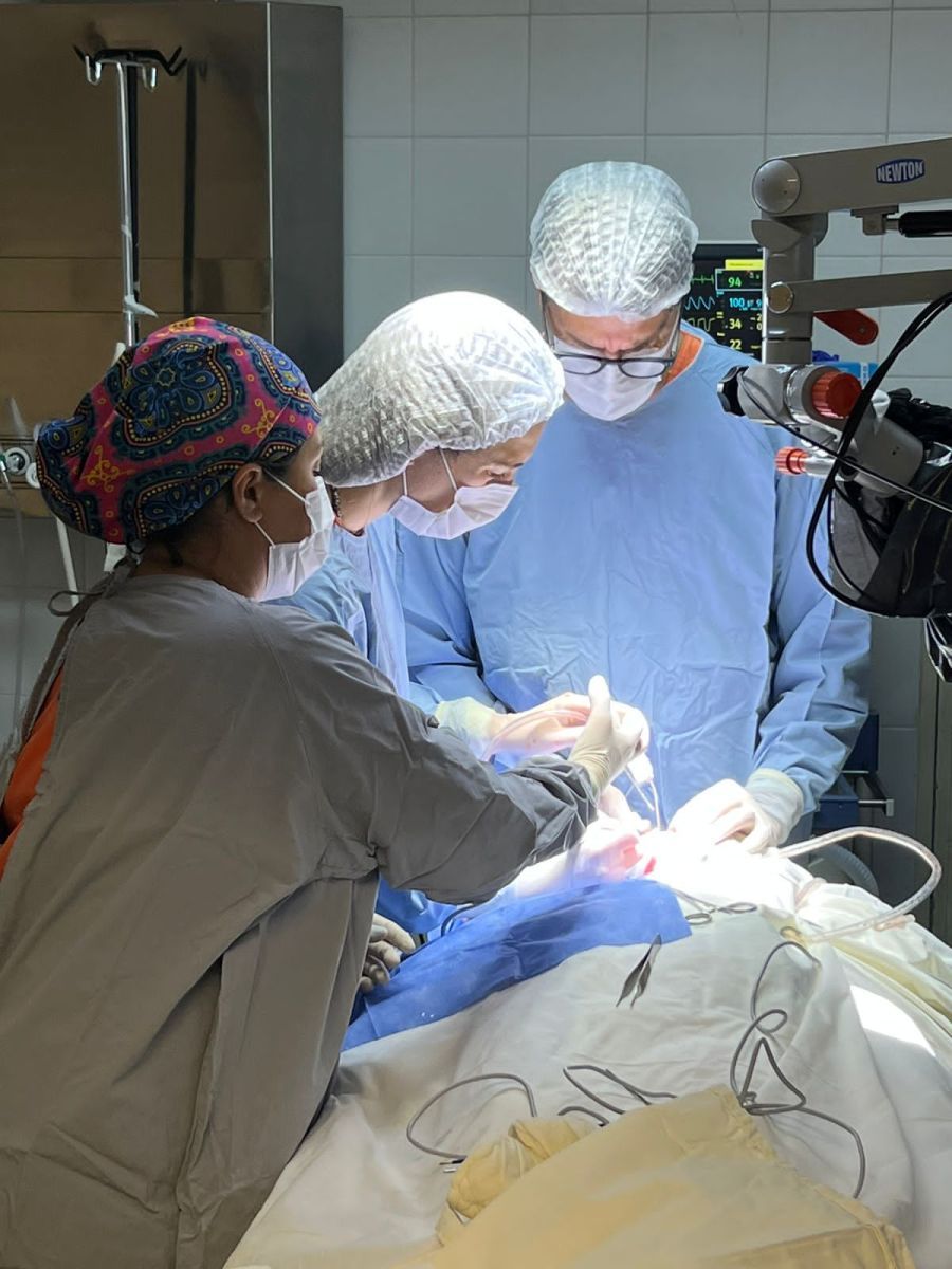 El Hospital Zonal de Esquel realizó un nuevo implante coclear a un niño de Comodoro Rivadavia