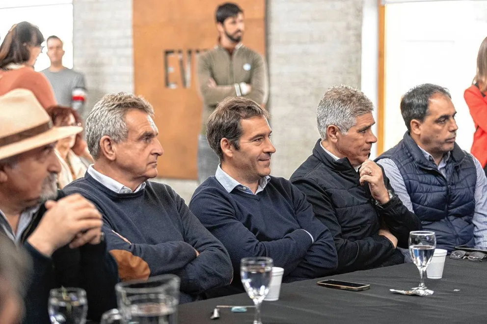 Agustín Rossi visitó Comodoro Rivadavia en el marco de un encuentro pyme sobre transición energética