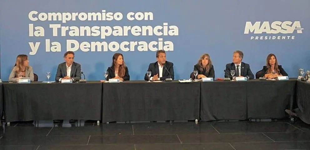 Massa aseguró que si gana enviará una Ley de Ética para la lucha contra la corrupción y la OA la manejará la oposición