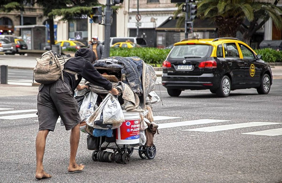 Una familia necesita más de $345 mil de ingresos mensuales para no ser pobre en la Argentina