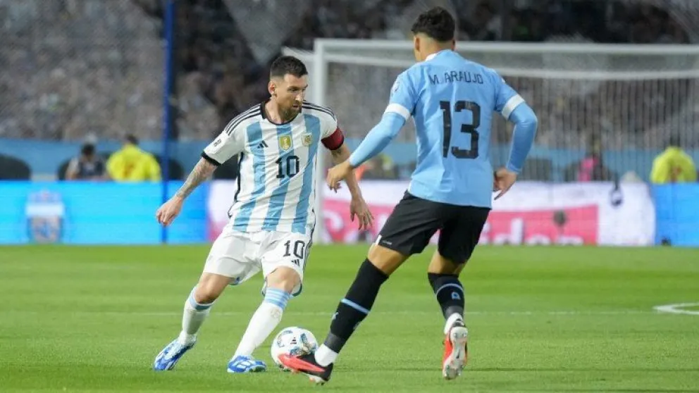 Fin del invicto en las Eliminatorias: Argentina perdió con el Uruguay de Bielsa en la Bombonera