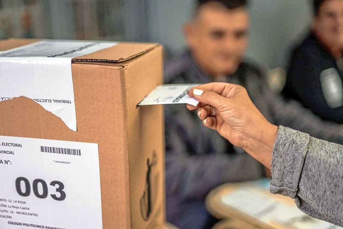 Se podrán utilizar las boletas de la categoría presidente - vicepresidente con fecha del 22 de octubre