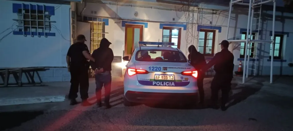 Dos detenidos por intentar robar cables 
