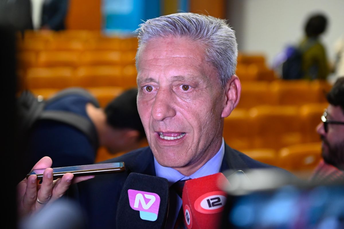 Arcioni adhirió al pedido de los gobernadores y solicitó a Nación una compensación por la modificación del Impuesto a las Ganancias