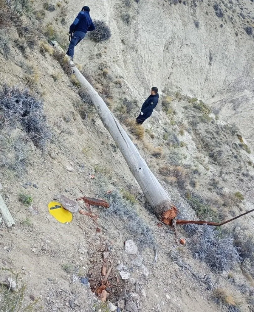 Un hombre habría muerto electrocutado al intentar robar cables en un pozo petrolero