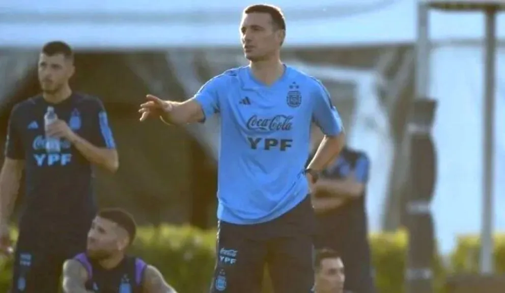 Lionel Scaloni evalúa algunas modificaciones para el clásico con Brasil