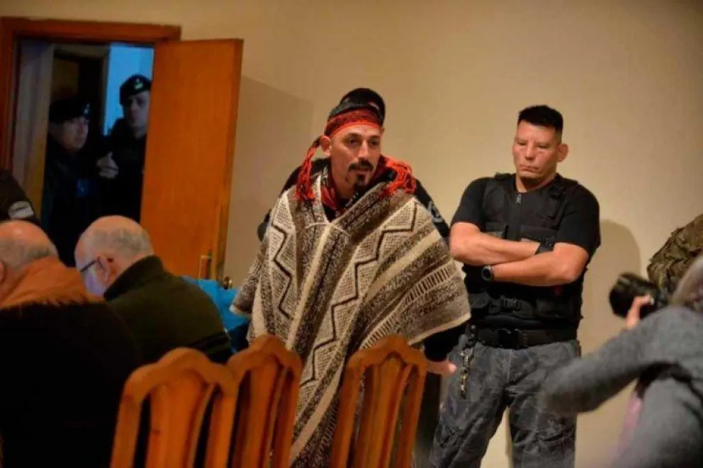 Facundo Jones Huala comenzó una huelga de hambre seca en la cárcel de Esquel