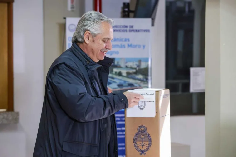 "Nada valoro más que el veredicto popular", las primeras palabras de Alberto Fernández tras el triunfo de Milei