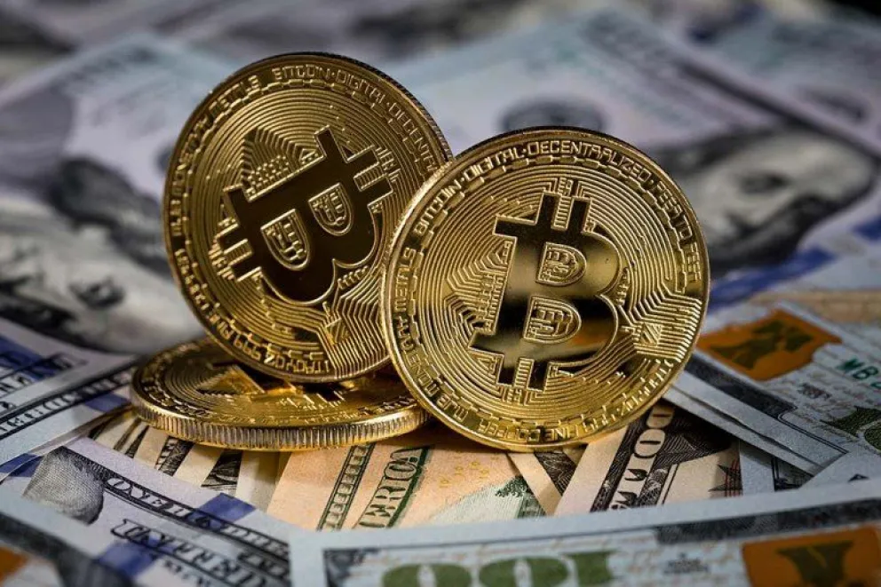 Sube el dólar cripto y expectativa por el dólar blue