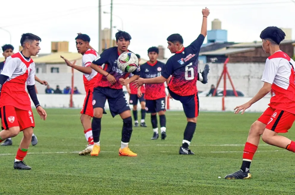 La C.A.I. y Huracán, son finalistas en Octava y Novena División