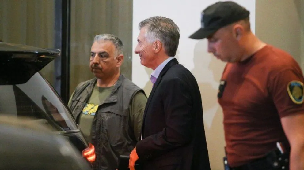 Milei se reunió con Macri para definir lugares en el Gabinete