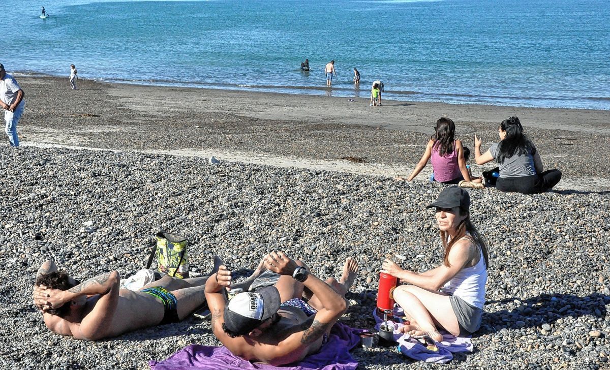 Se vino el calor de verano y la costanera estuvo muy concurrida