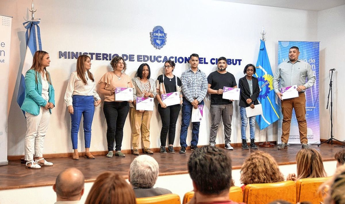 Concursos de Ascenso: Provincia reconoció a docentes y auxiliares de la Educación de todo el Chubut