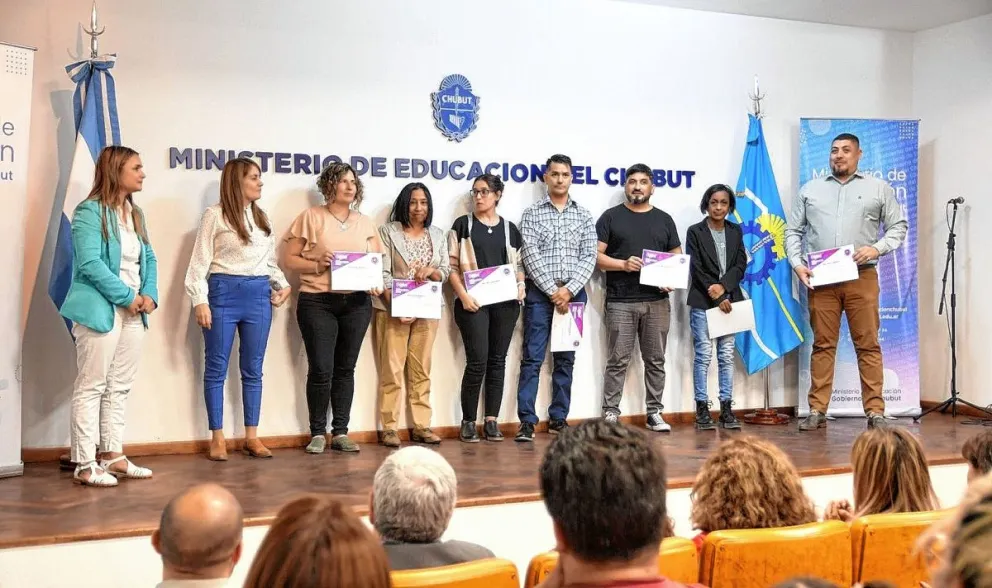 Concursos de Ascenso: Provincia reconoció a docentes y auxiliares de la Educación de todo el Chubut