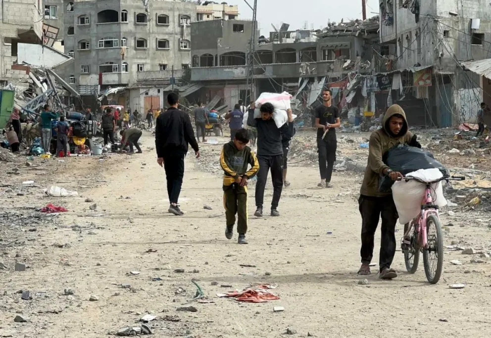 Hamás retrasa la liberación de rehenes y exige ayuda para el norte de Gaza