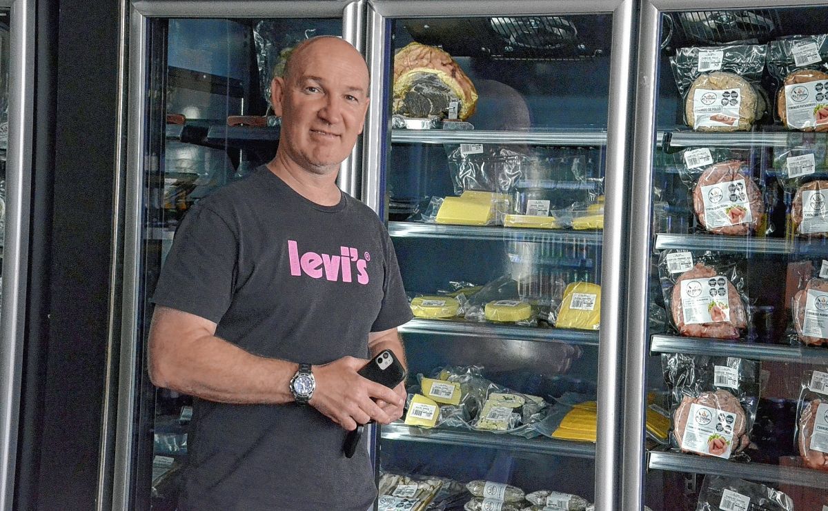 Inauguró “El Tizón”, un local de carnes de autor, con productos regionales seleccionados